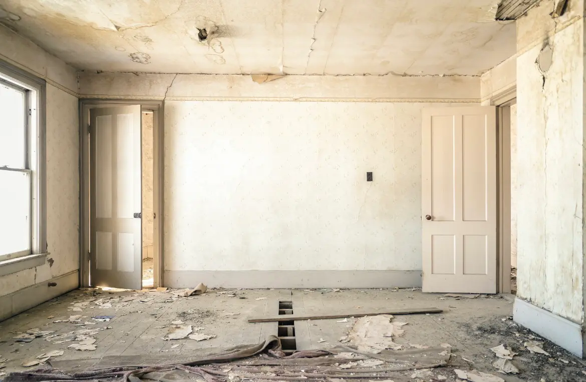 Waste disposal crew managing a cleanout project in East Renton Highlands